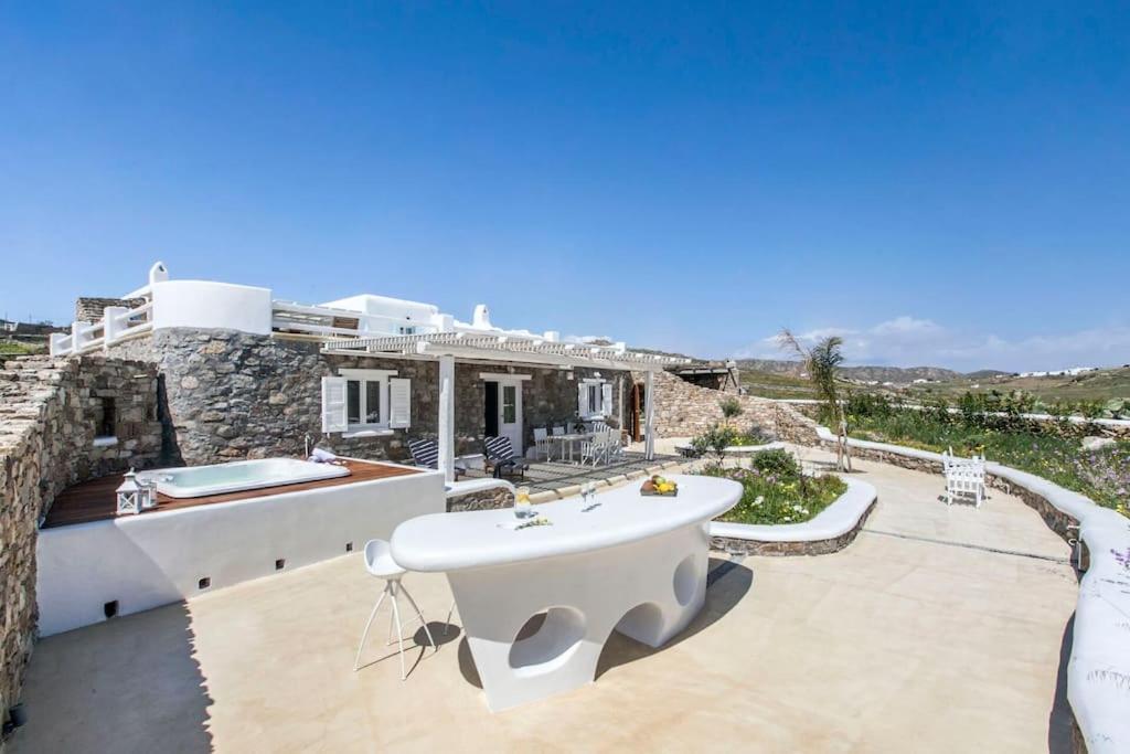 Villa Chaniotis Jacuzzi & Pool Mykonos Town Exterior photo