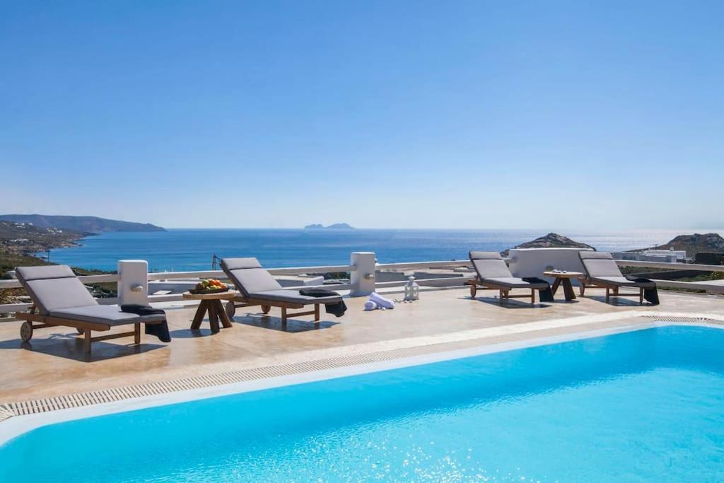 Villa Chaniotis Jacuzzi & Pool Mykonos Town Exterior photo