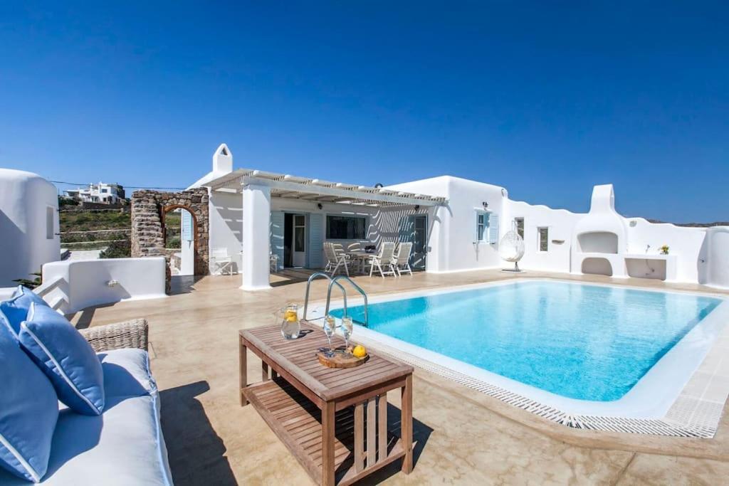 Villa Chaniotis Jacuzzi & Pool Mykonos Town Exterior photo